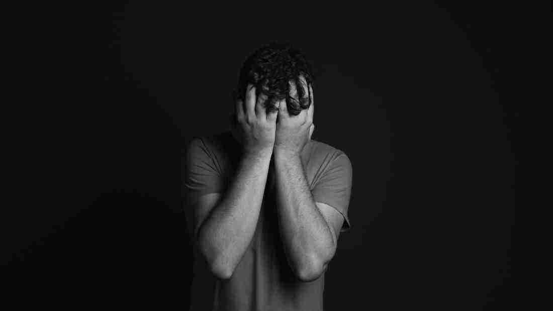A child who appears to be totally overwhelmed and depressed