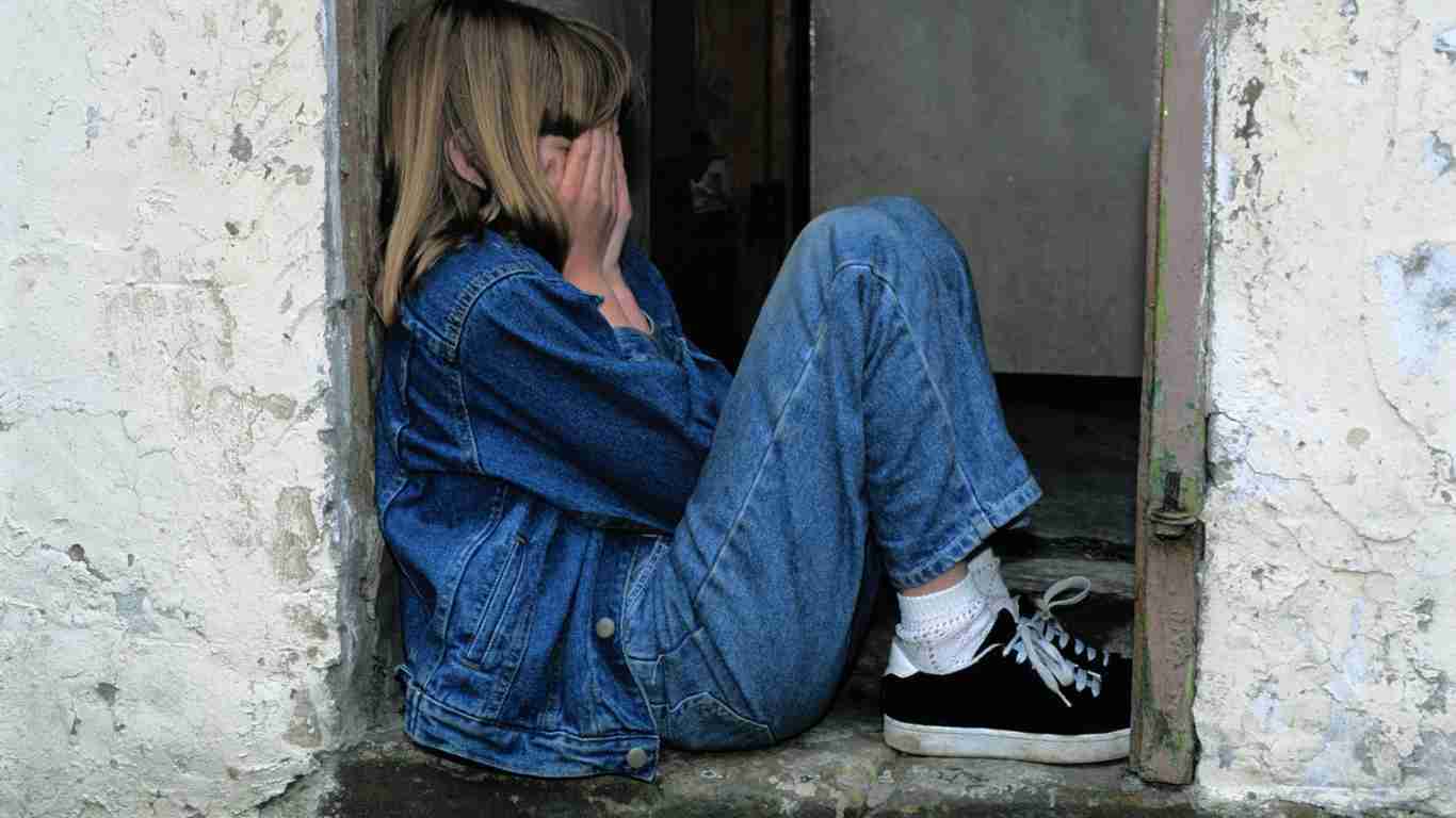 A traumatized young girl