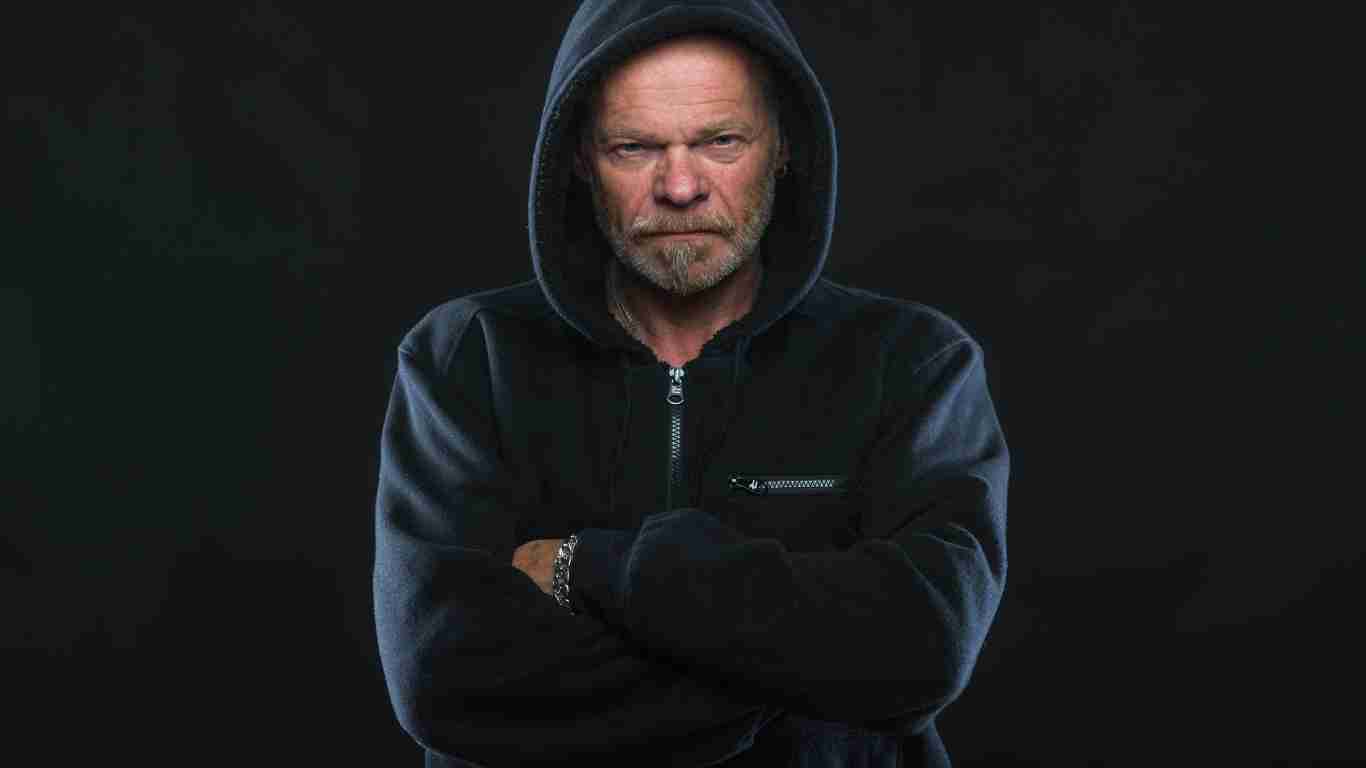 An angry narcissist