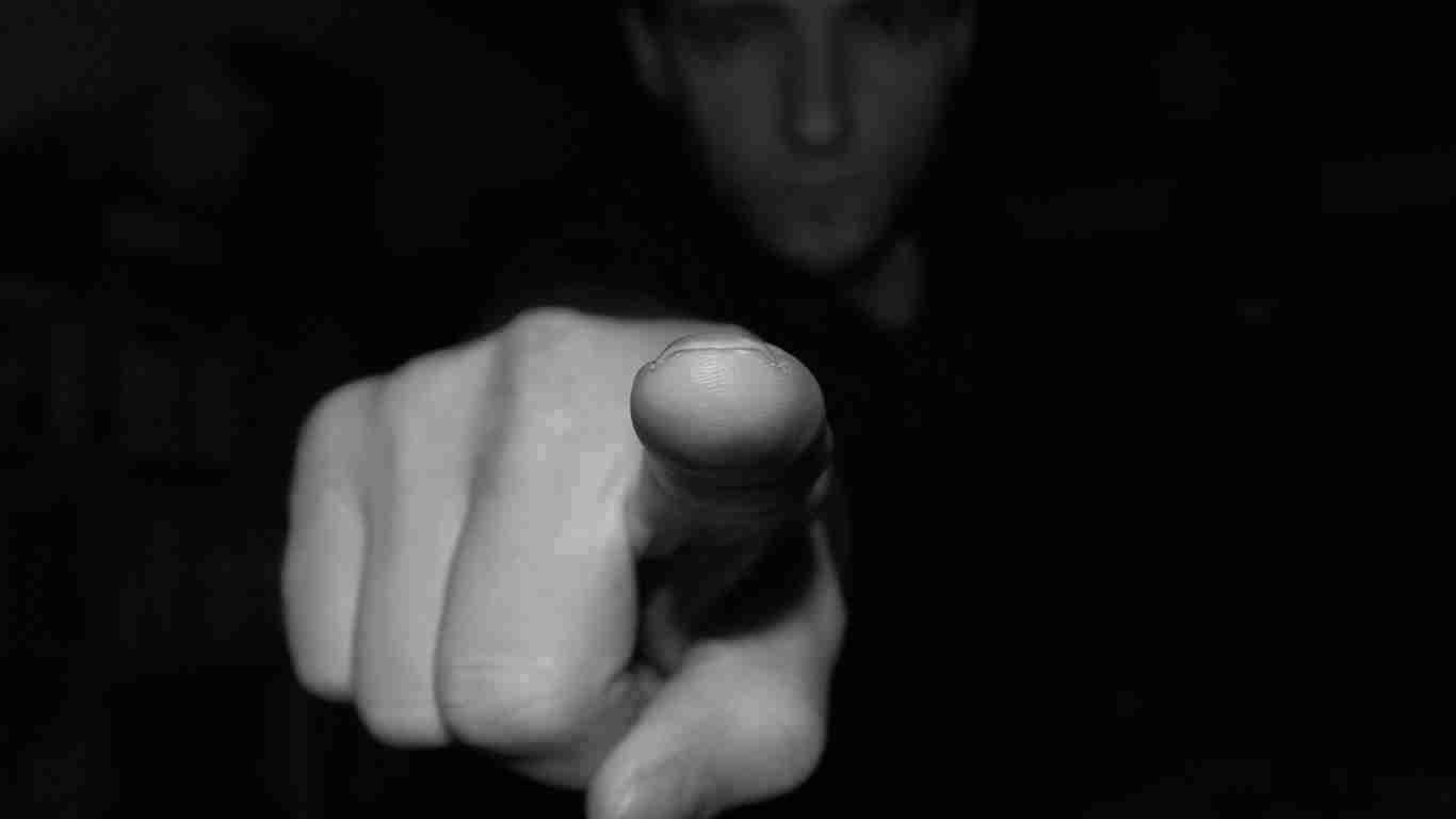 Pointing the finger of blame to make the victim feel guilty