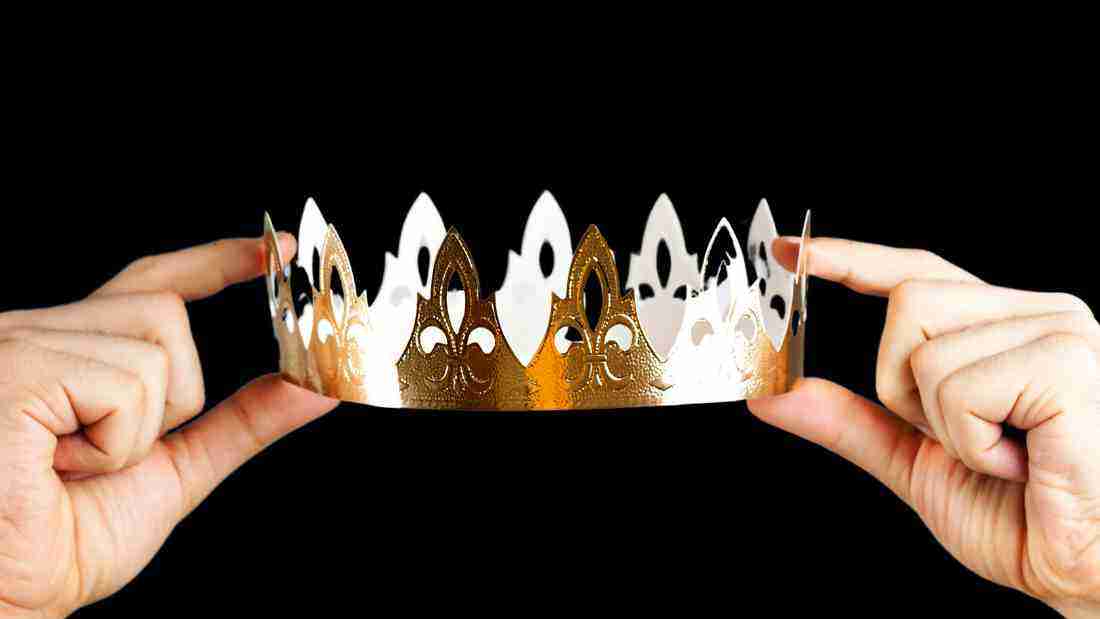 A crown, signifying a craving for the spotlight