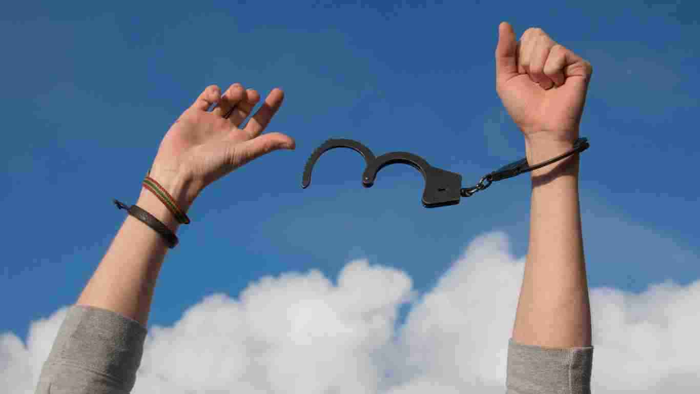 Breaking free from the chains of an abusive relationship