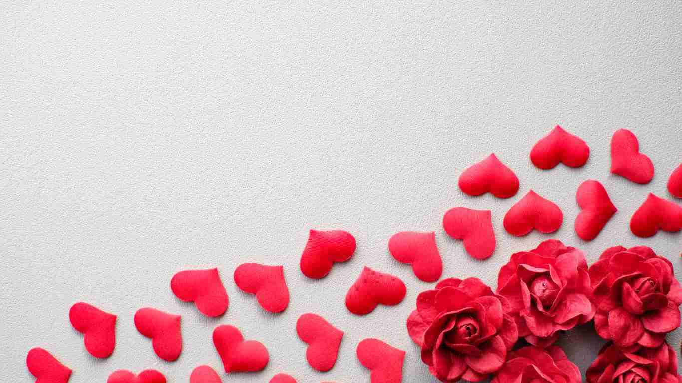 A flood of hearts and roses