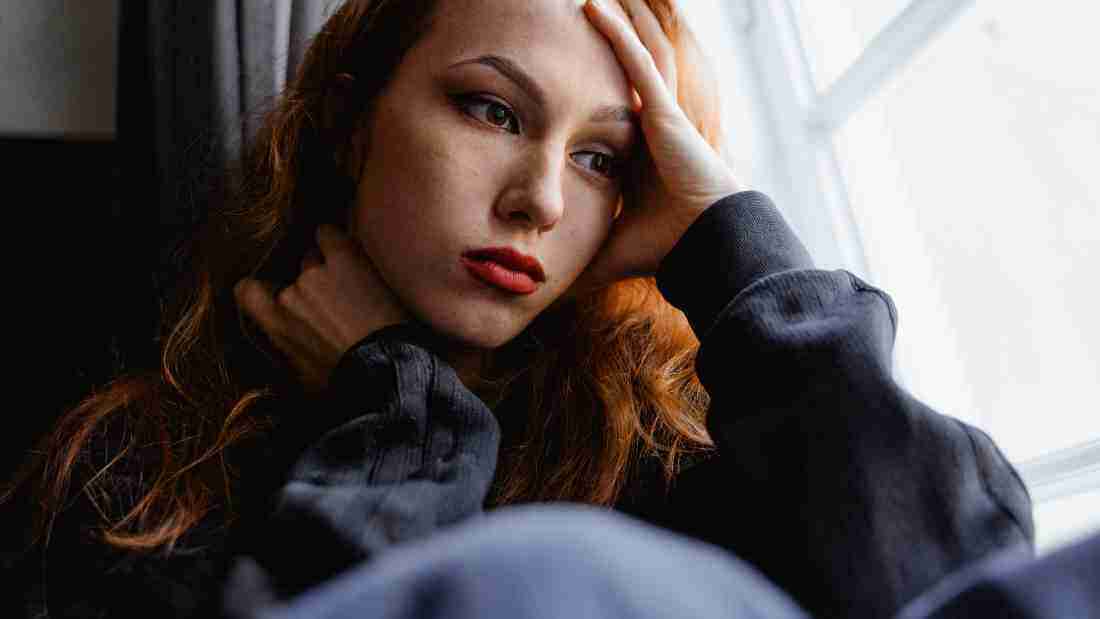An unhappy young woman