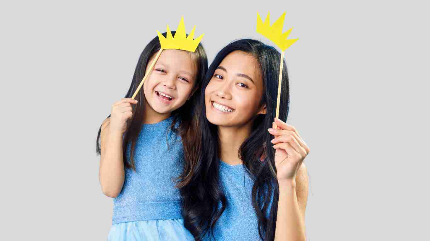 A narcissistic mother with her golden child