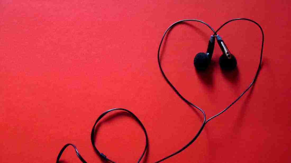 Headphones with the wires in the shape of a heart