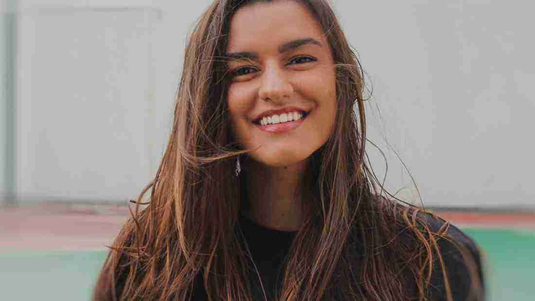A pretty woman smiling